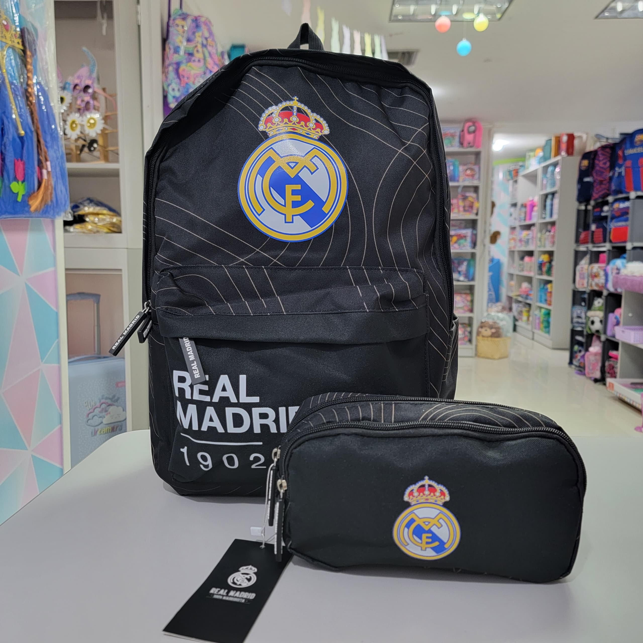 SET ESCOLAR DE DOS PIEZAS - REAL MADRID