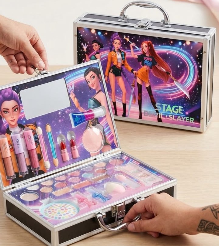 MALETIN MAQUILLAJE GUERRERAS KPOP